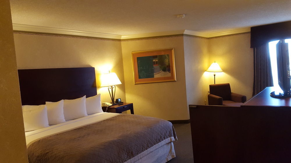 Ramada Plaza By Wyndham Atlanta Airport Hotel College Park Екстериор снимка