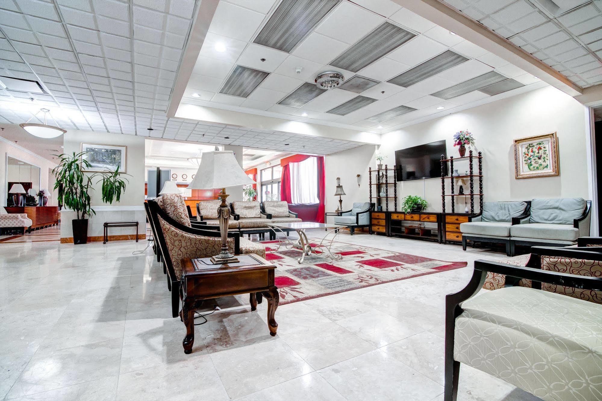 Ramada Plaza By Wyndham Atlanta Airport Hotel College Park Екстериор снимка