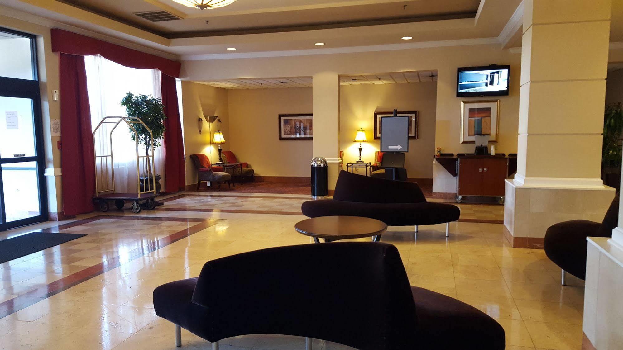Ramada Plaza By Wyndham Atlanta Airport Hotel College Park Екстериор снимка