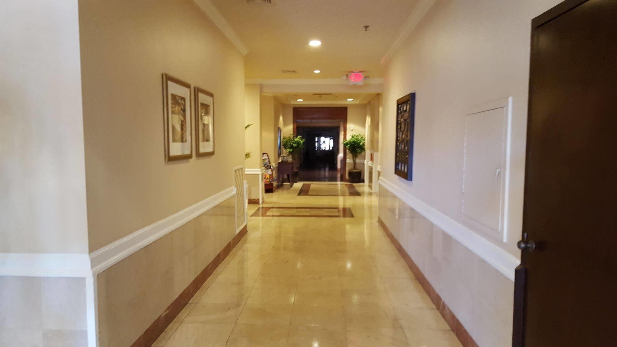 Ramada Plaza By Wyndham Atlanta Airport Hotel College Park Екстериор снимка